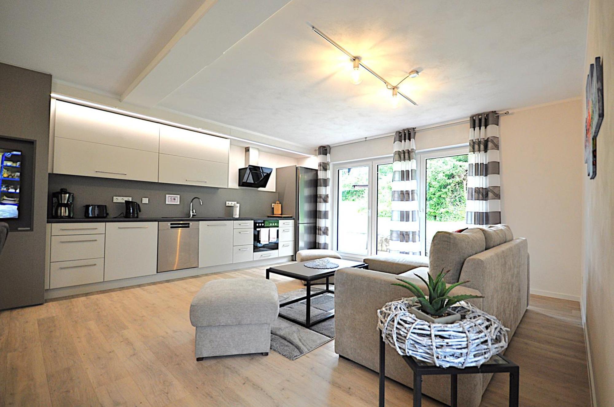 Geschmackvolle Moderne Apartment-wohnungen * Huenfeld